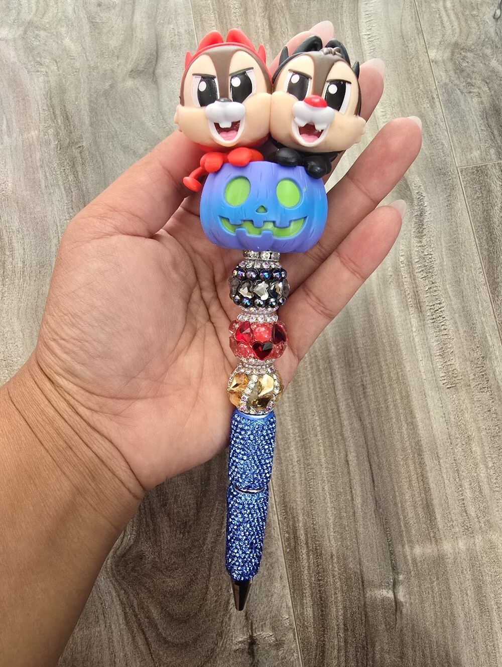CHIP AND DALE BEADED PEN